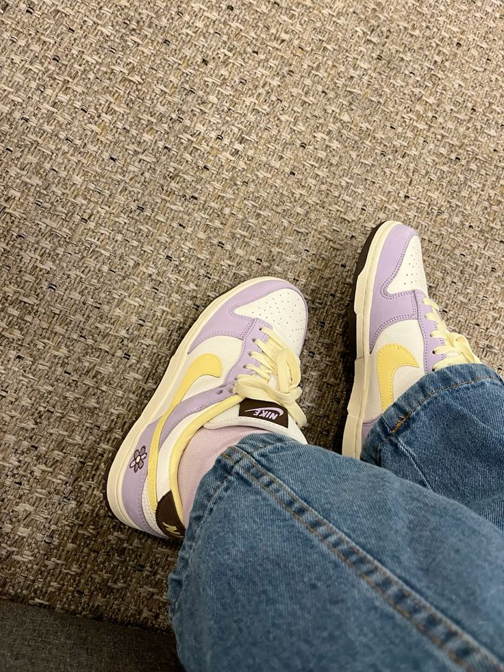 Nike Dunk Low Premium Lilac Bloom - Image 2