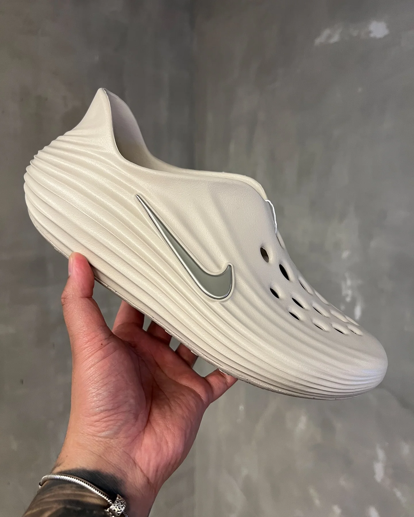 Nike ReactX Rejuven8 Light Orewood Brown - Image 2