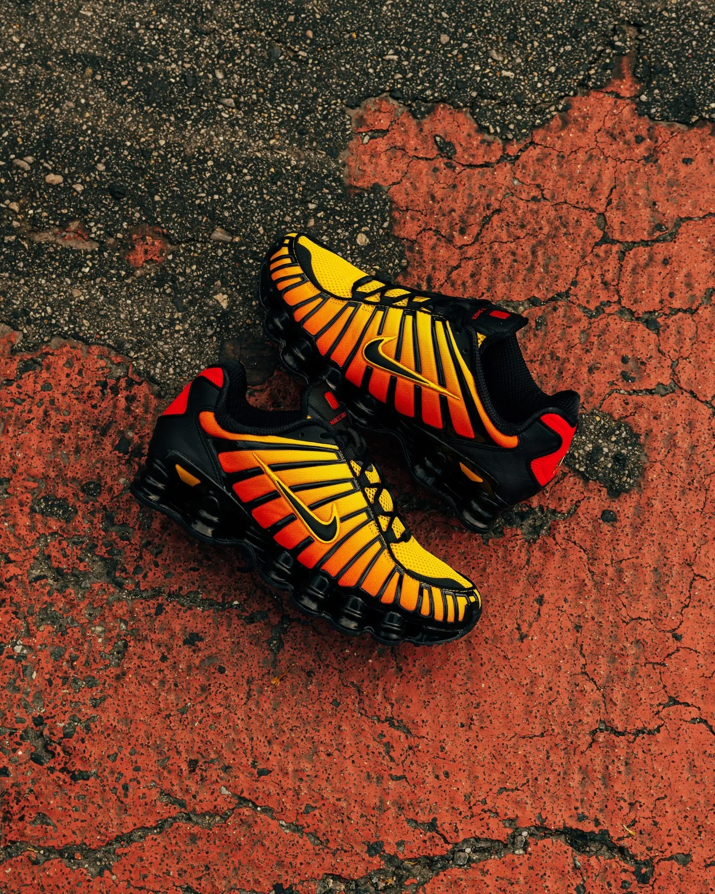 Nike Shox TL Sunrise - Image 2