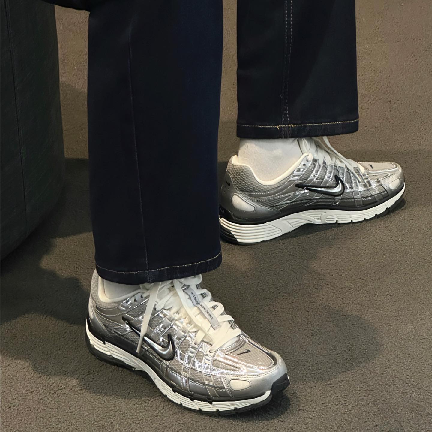 Nike P-6000 Metallic Silver - Image 2