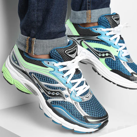 Saucony ProGrid Omni 9 Blue Lime - Image 2