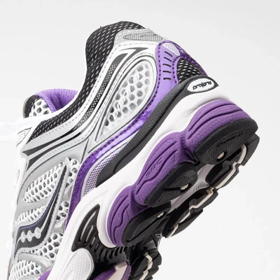 Saucony ProGrid Omni 9 White Black Silver Purple - Image 4