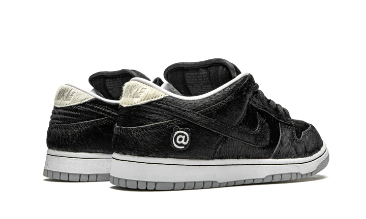 Nike SB Dunk Low BE@RBRICK Medicom Toy - Image 3