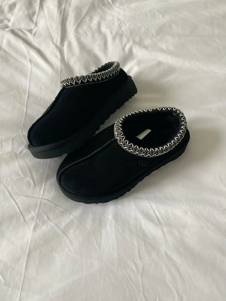 UGG Tasman Slipper Black - Image 2