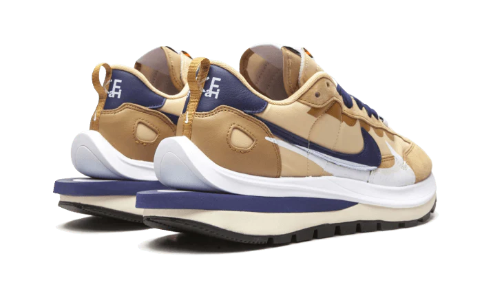 Nike Vaporwaffle Sacai Tan Navy - Image 3