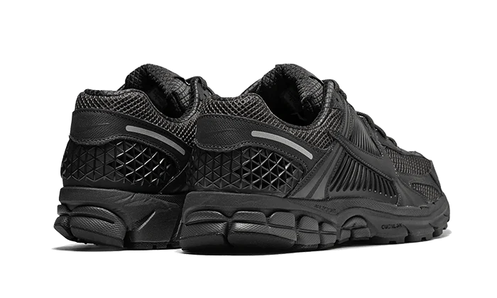 Nike Vomero 5 Triple Black - Image 4