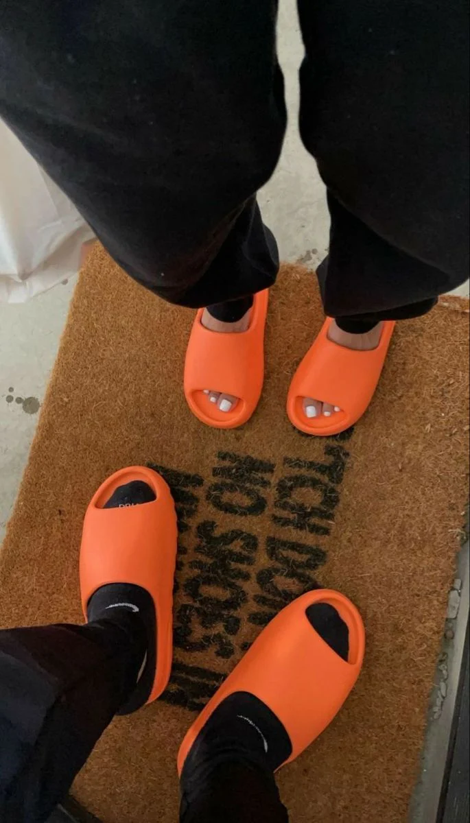 Adidas Yeezy Slide Enflame Orange - Image 3