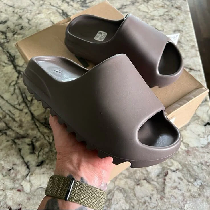 Adidas Yeezy Slide Soot - Image 2