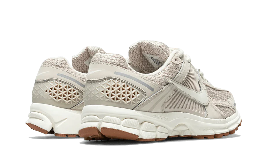 Nike Zoom Vomero 5 Light Orewood Brown - Image 4