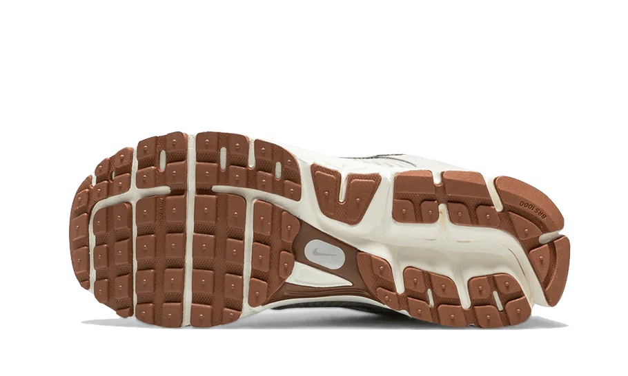 Nike Zoom Vomero 5 Light Orewood Brown - Image 5