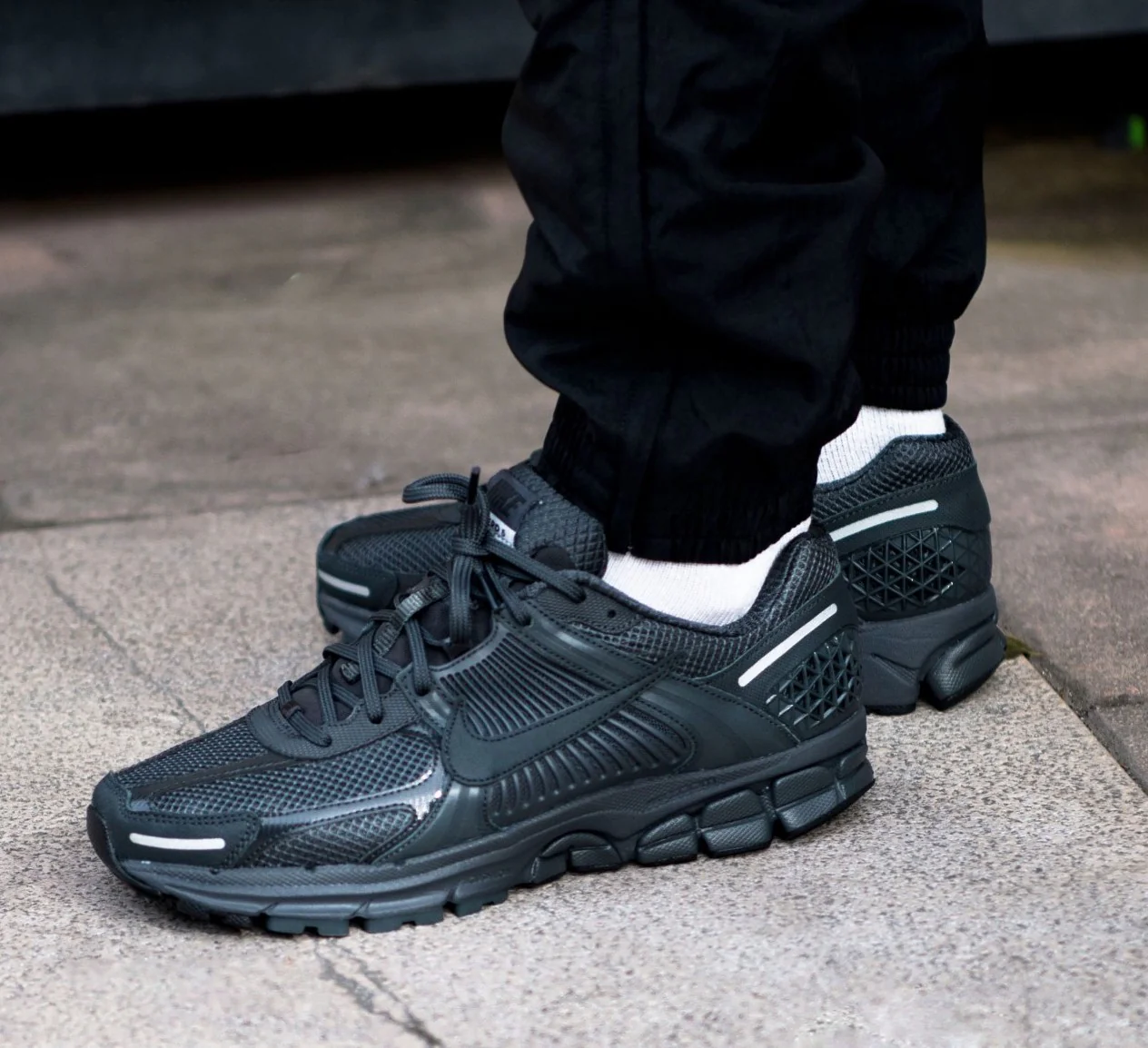 Nike Zoom Vomero 5 SP Anthracite - Image 2